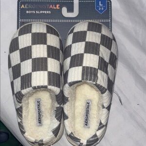 Aeropostale Boys Plaid Slippers - Black and White